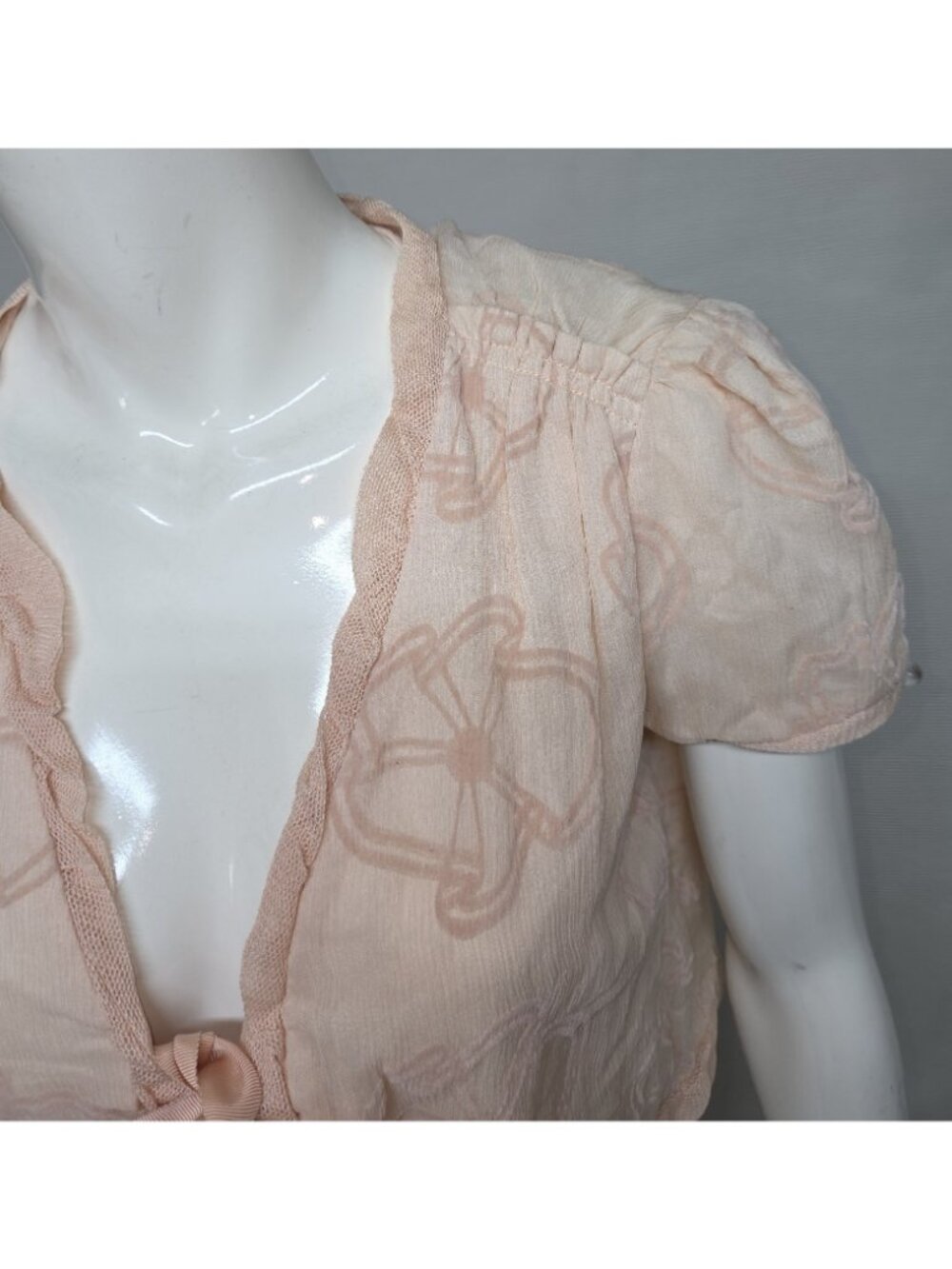 Marc Jacobs Tie Front crop top 100% Silk. Size 8 New with Tag - Picture 5 of 8